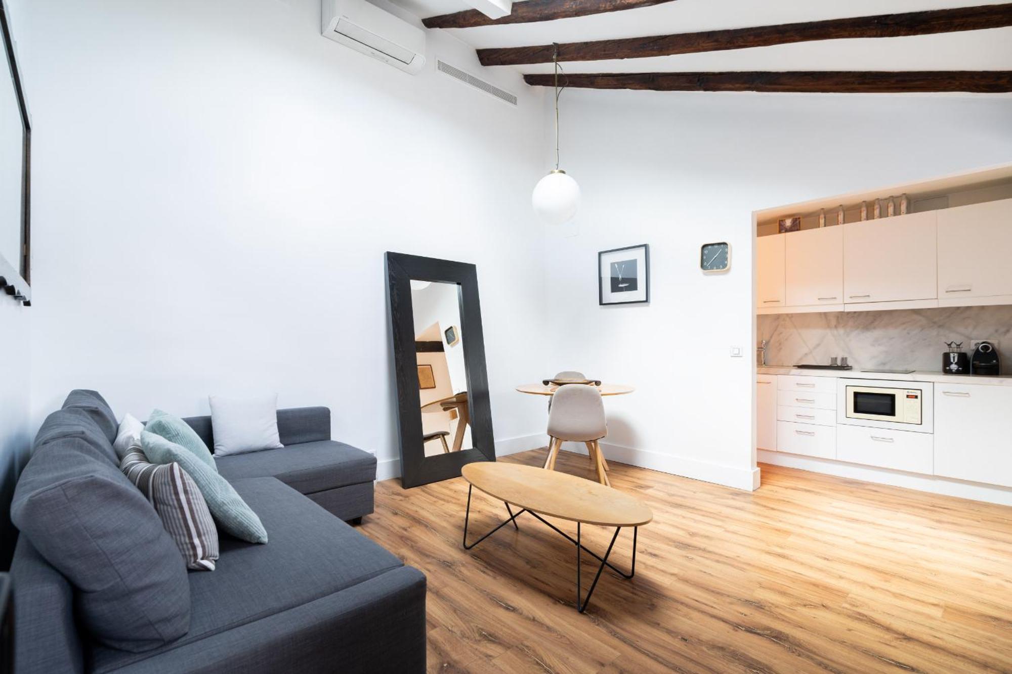 Apartamento En Alonso Martinez Alquiler Temporal Madrid Exterior foto